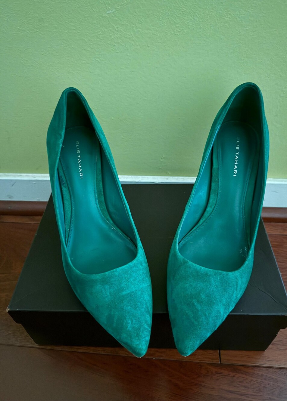 Elie Tahari Green Suede Pointed-Toe Pumps